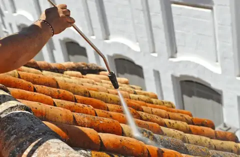 Nettoyage de toitures - Saint-Urbain-Maconcourt